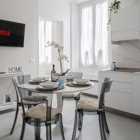 Via Ponte Alle Mosse, 19 - Florence Charming Apartments - A Chic, Newly Renovated Apartment Near Tram Leopolda, A Few Min From Downtown Eksteriør billede