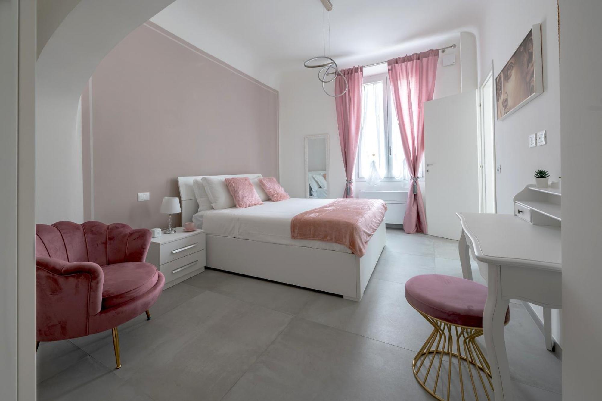 Via Ponte Alle Mosse, 19 - Florence Charming Apartments - A Chic, Newly Renovated Apartment Near Tram Leopolda, A Few Min From Downtown Eksteriør billede