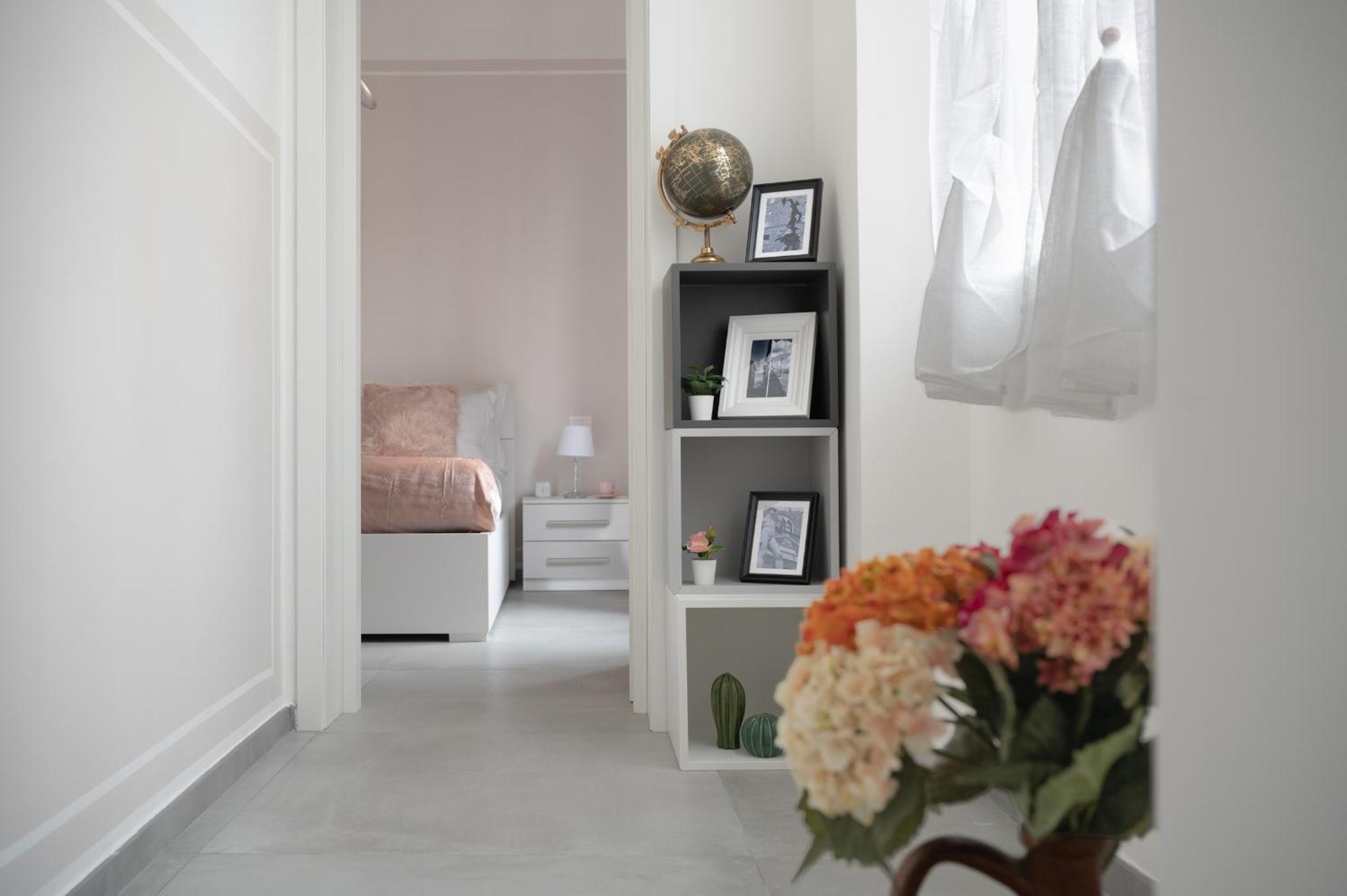 Via Ponte Alle Mosse, 19 - Florence Charming Apartments - A Chic, Newly Renovated Apartment Near Tram Leopolda, A Few Min From Downtown Eksteriør billede